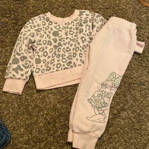 Pink Minnie Mouse Sweats/Sweater set